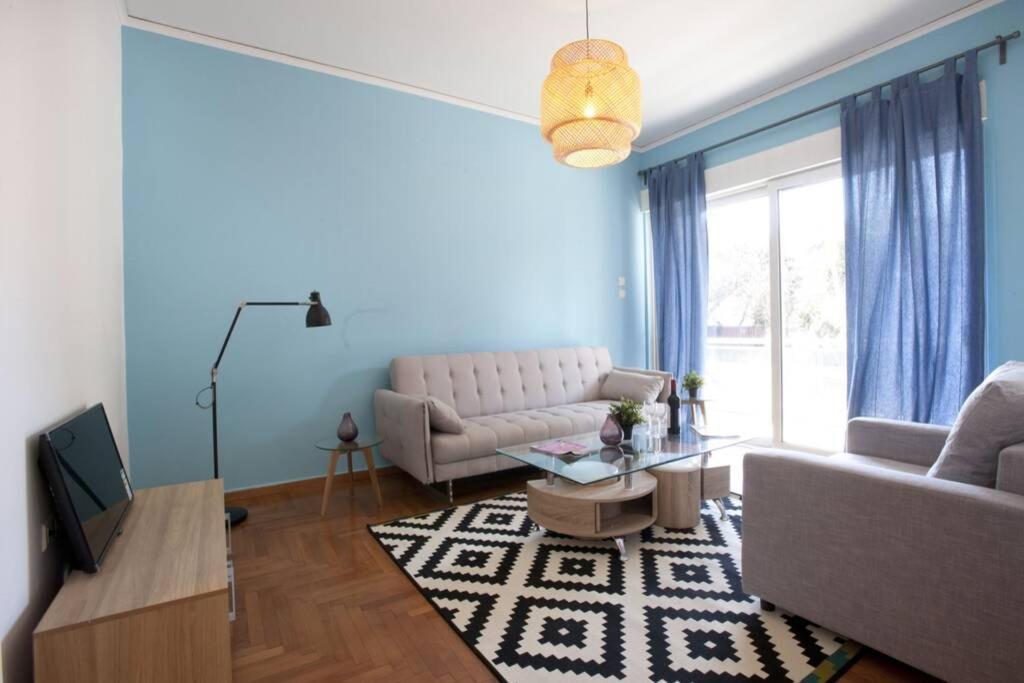 Palaio Faliro, A Bright And Spacious Apartment 雅典 外观 照片
