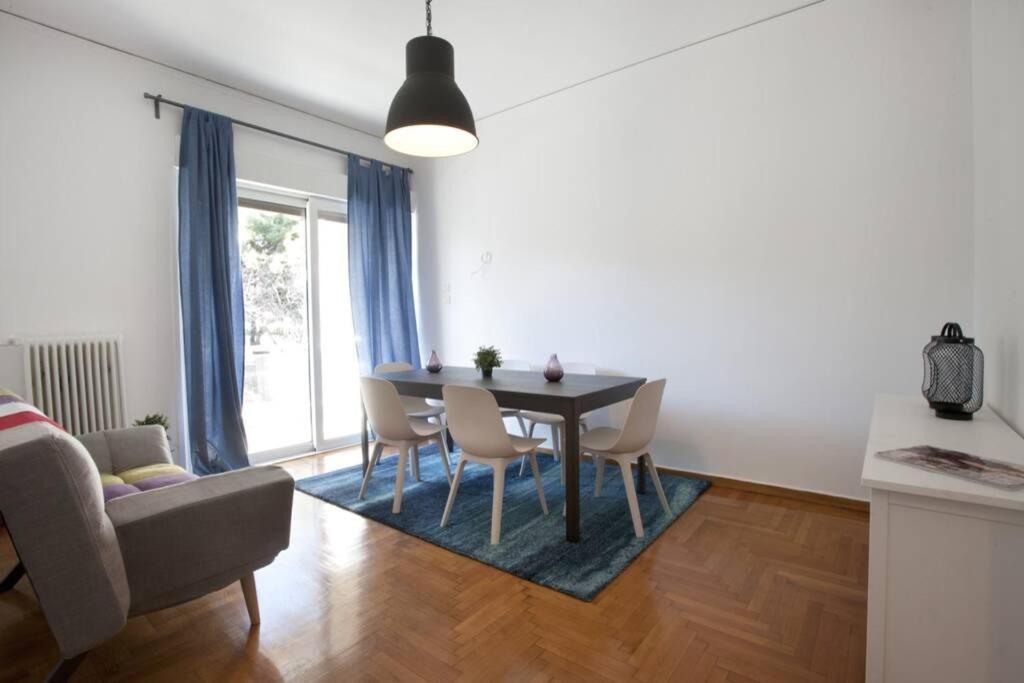Palaio Faliro, A Bright And Spacious Apartment 雅典 外观 照片