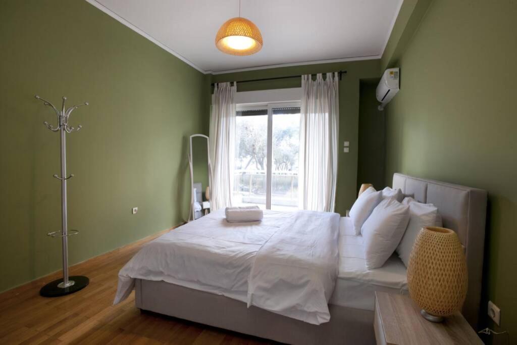 Palaio Faliro, A Bright And Spacious Apartment 雅典 外观 照片